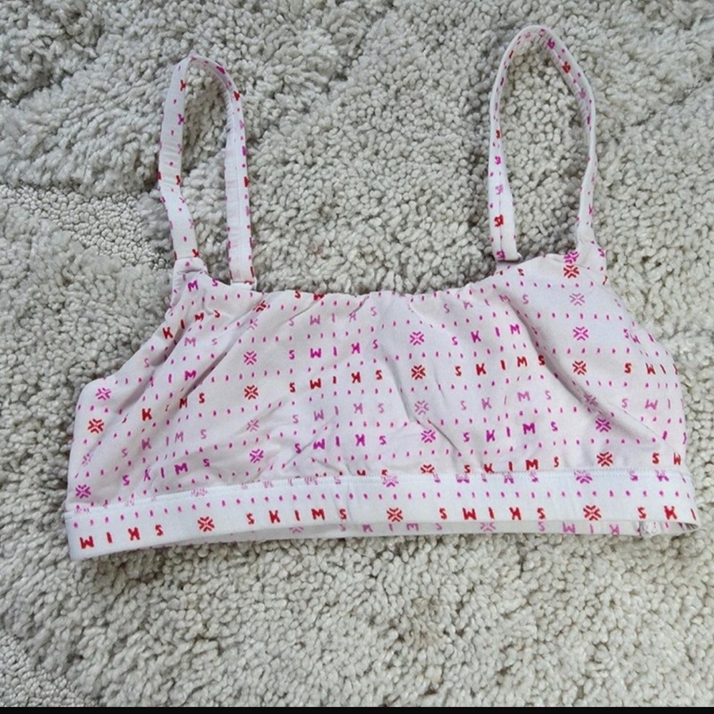 SKIMS White and Pink Patterned Bralette